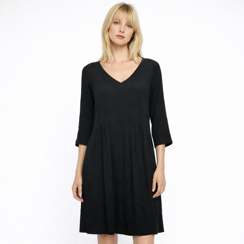 Garnet Hill black dress v-neck viscose loose relaxed fit lagenlook size 6